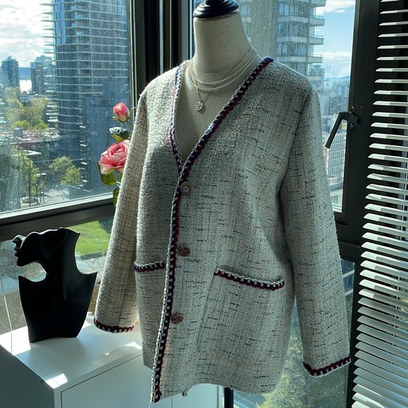 Elegant and chic - Picture 4 of 5